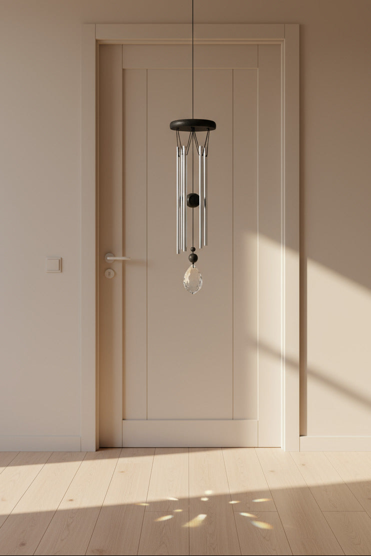 CARILLON EN BOIS NOIR ET CRISTAL