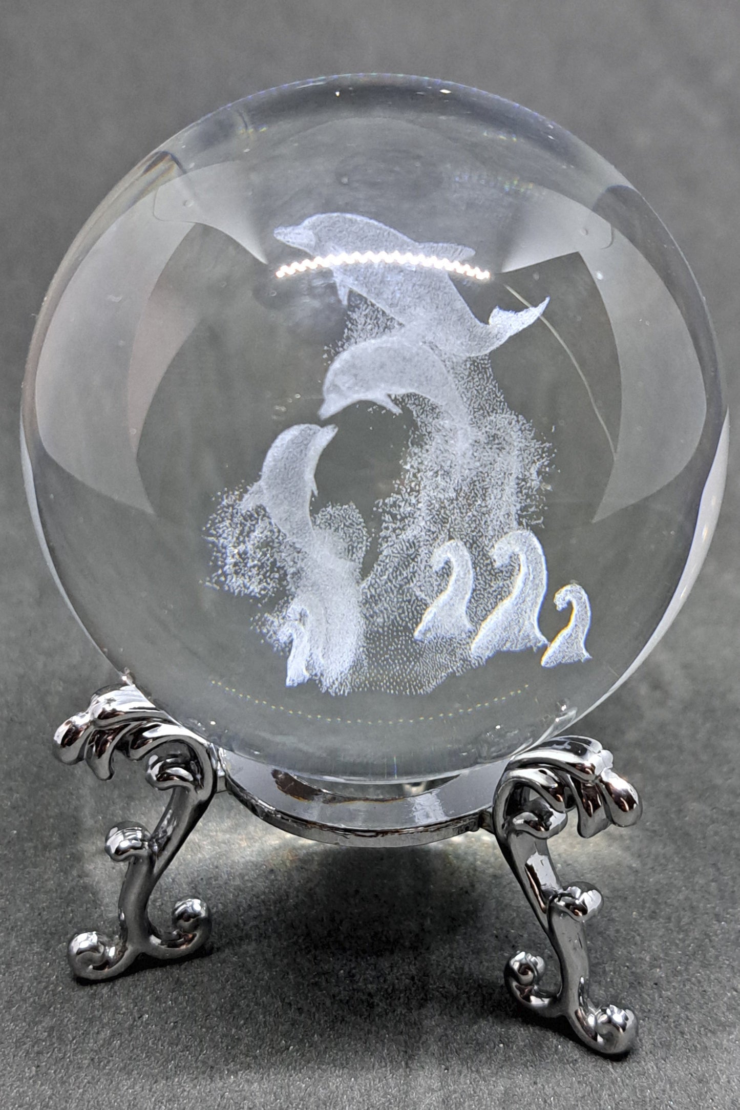 BOULE DE CRISTAL GRAVÉE 3 D - DAUPHINS - ESOTERYS